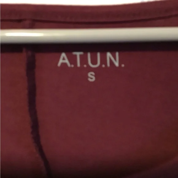NWT! ATUN Women's Long Sleeve Maroon Top - Picture 3 of 5